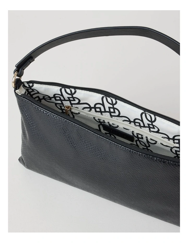 Chloe Shoulder Bag in Black image 5