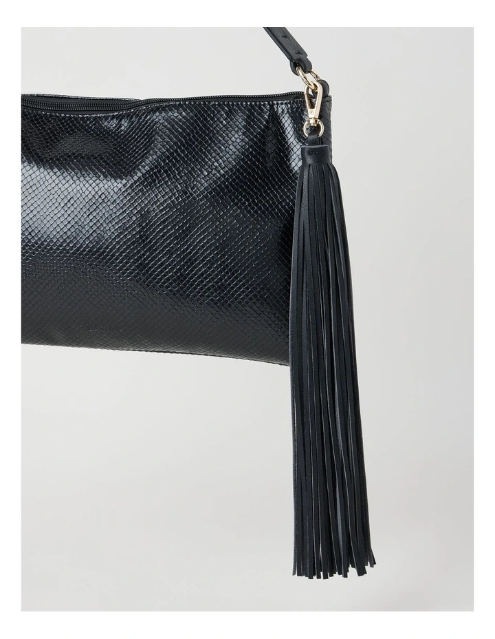 Chloe Shoulder Bag in Black image 7
