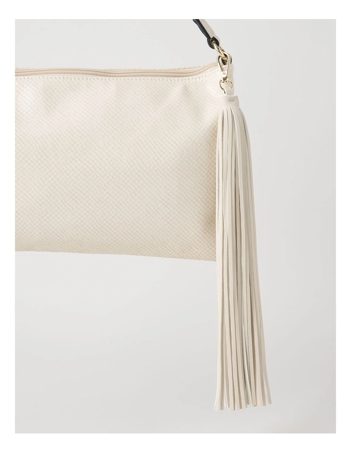 Chloe Shoulder Bag in Cream image 2
