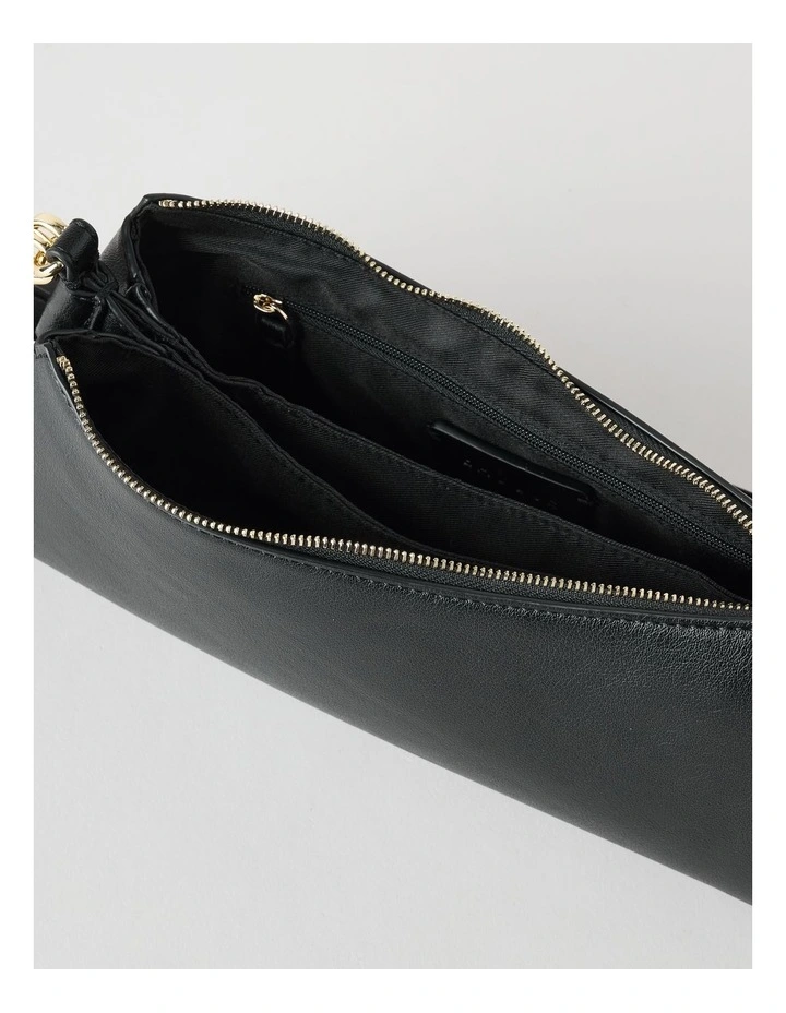 Cynthia Shoulder Bag in Black image 5