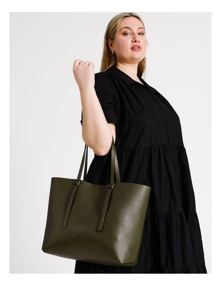 Rosie Tote in Khaki image 4