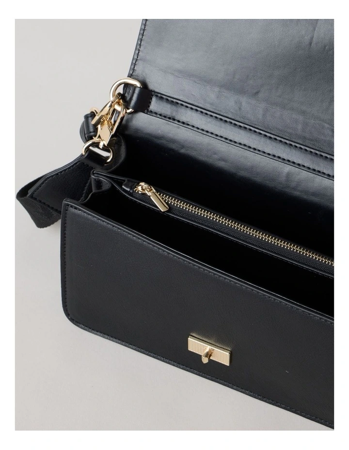 Lyon Shoulder Bag in Black image 5