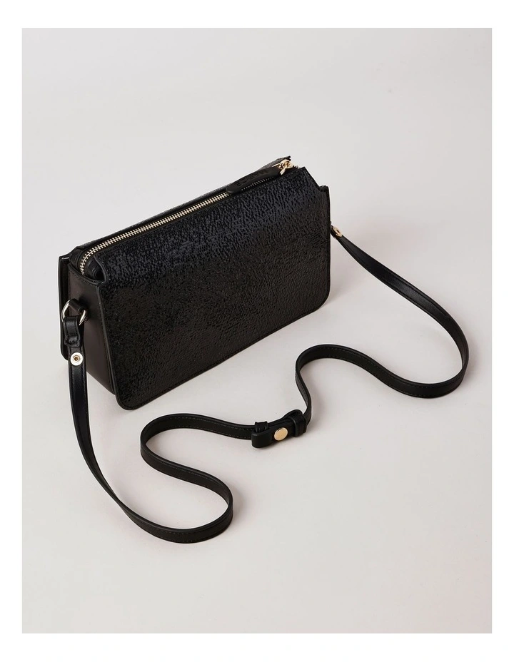 Perugia Shoulder Bag in Black image 5