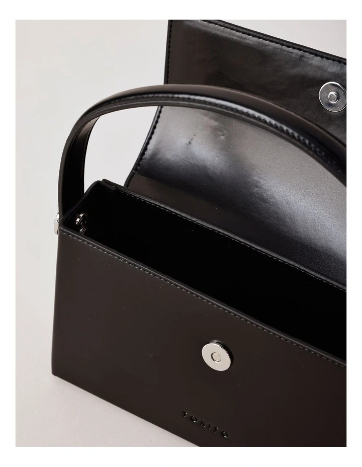 Evalia Shoulder Bag in Black image 4