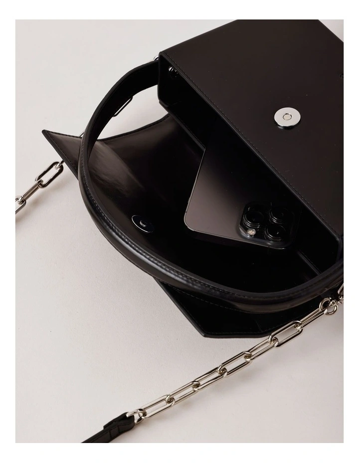 Evalia Shoulder Bag in Black image 5