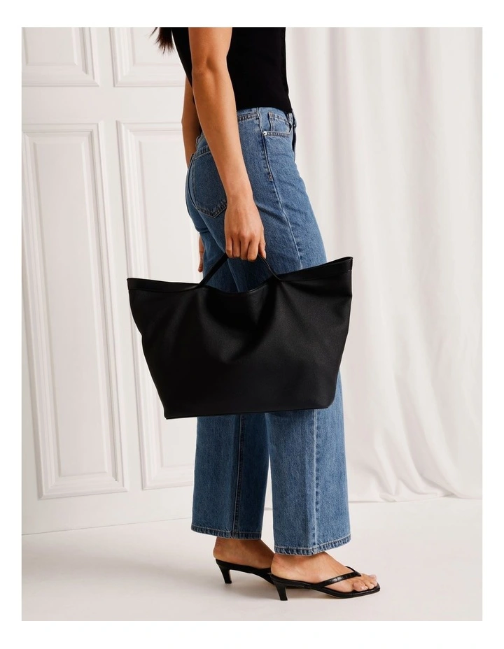 Grace Tote Bag in Black image 2