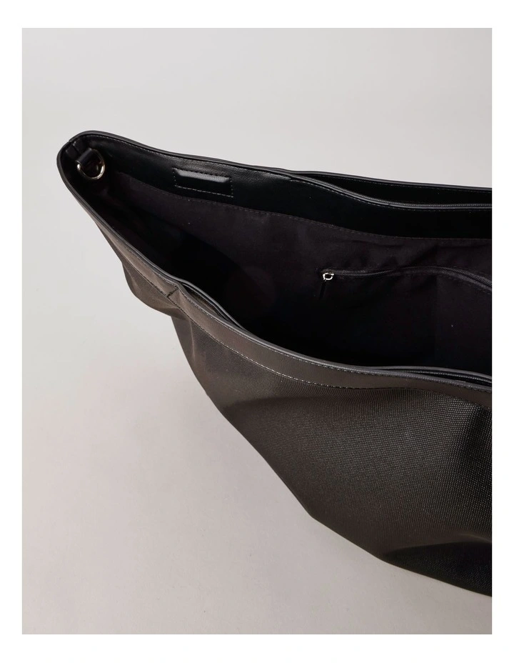 Grace Tote Bag in Black image 6
