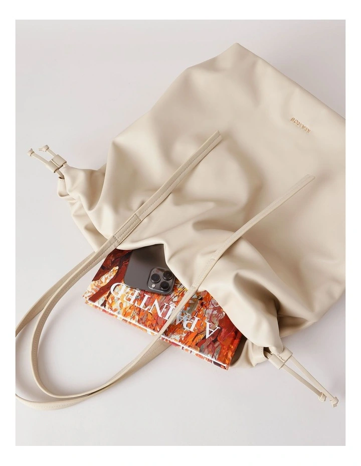Paros Tote Bag in Vanilla image 7