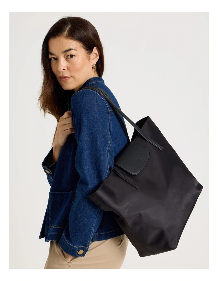 Mornington Tote Bag in Black image 2