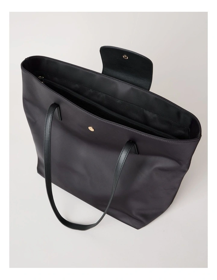Mornington Tote Bag in Black image 6