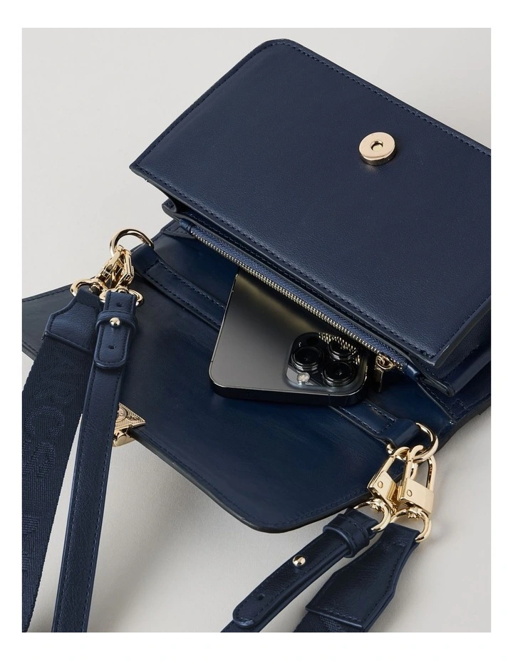 Lyon Shoulder Bag in Navy image 5