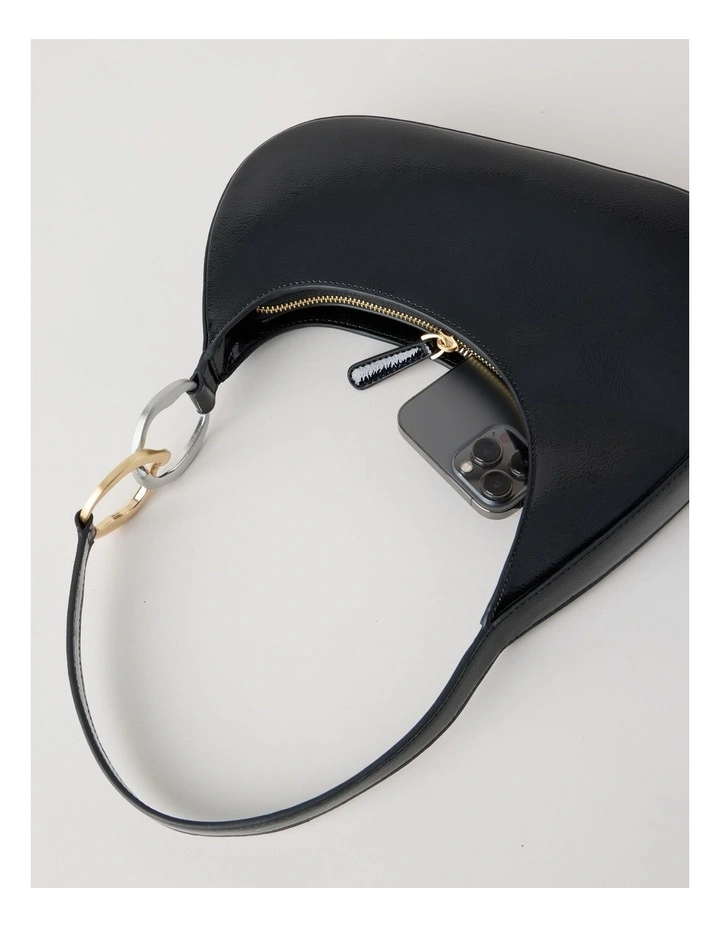 Bailey Shoulder Bag in Black image 5