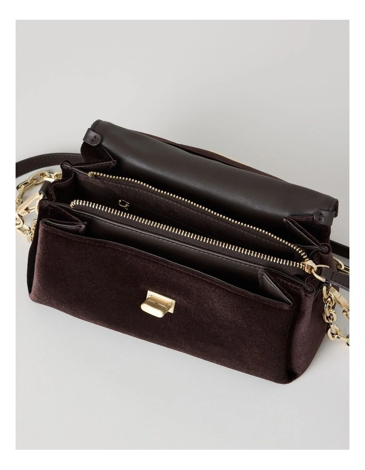 Bella Shoulder Bag in Chocolate image 6