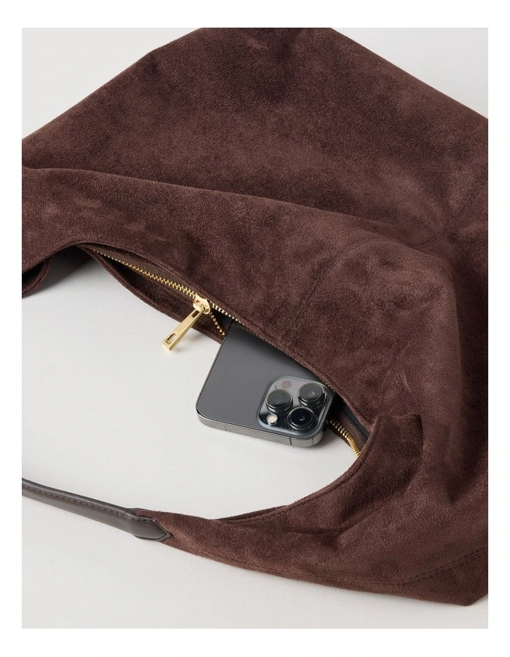 Britney Shoulder Bag in Chocolate image 5