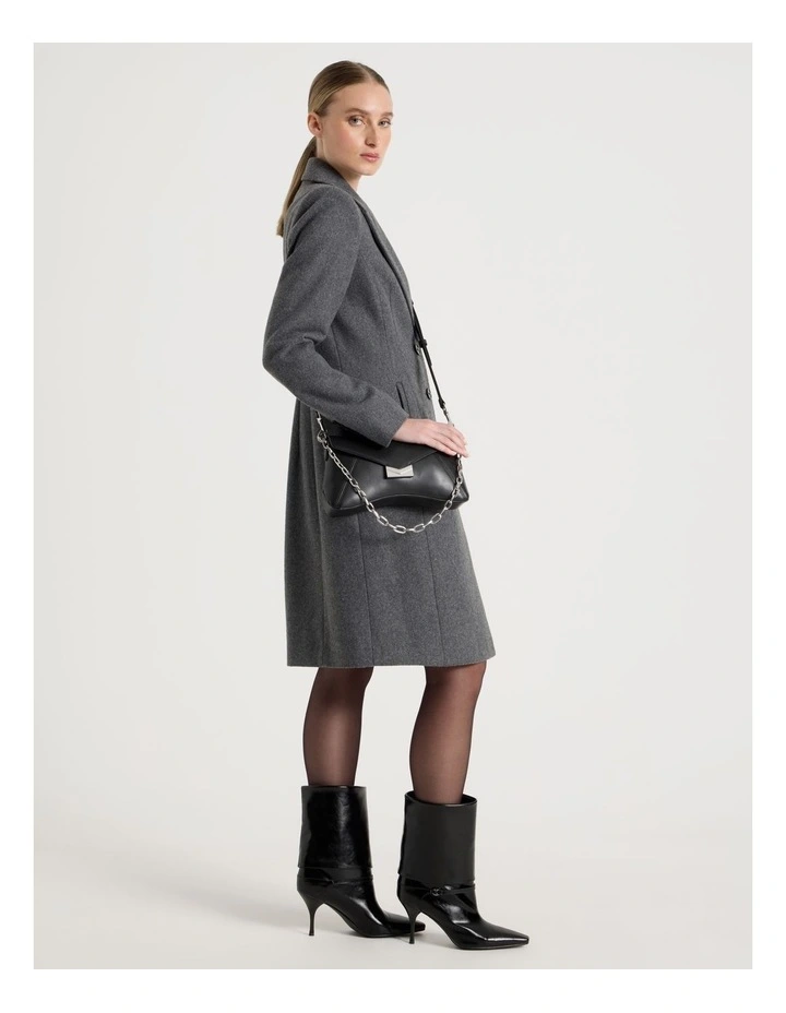 Betsy Shoulder Bag in Black image 4