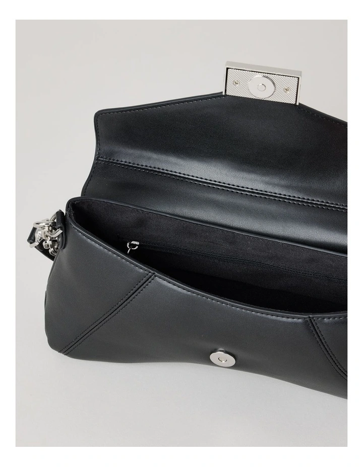 Betsy Shoulder Bag in Black image 5