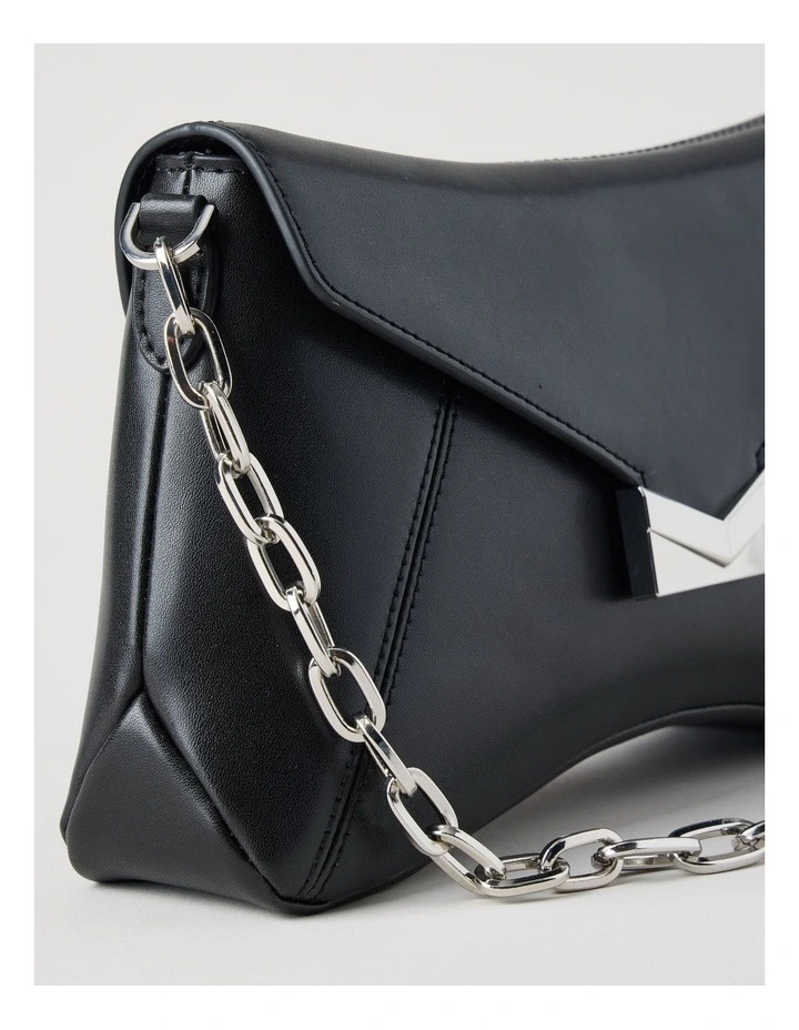 Betsy Shoulder Bag in Black image 5