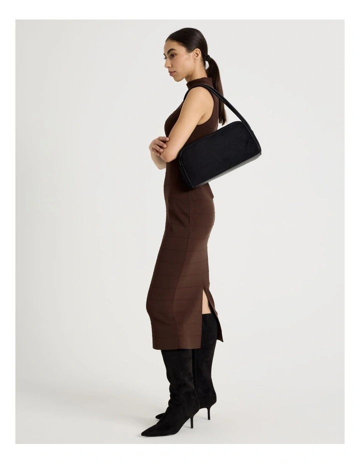 Hamburg Shoulder Bag in Black image 2
