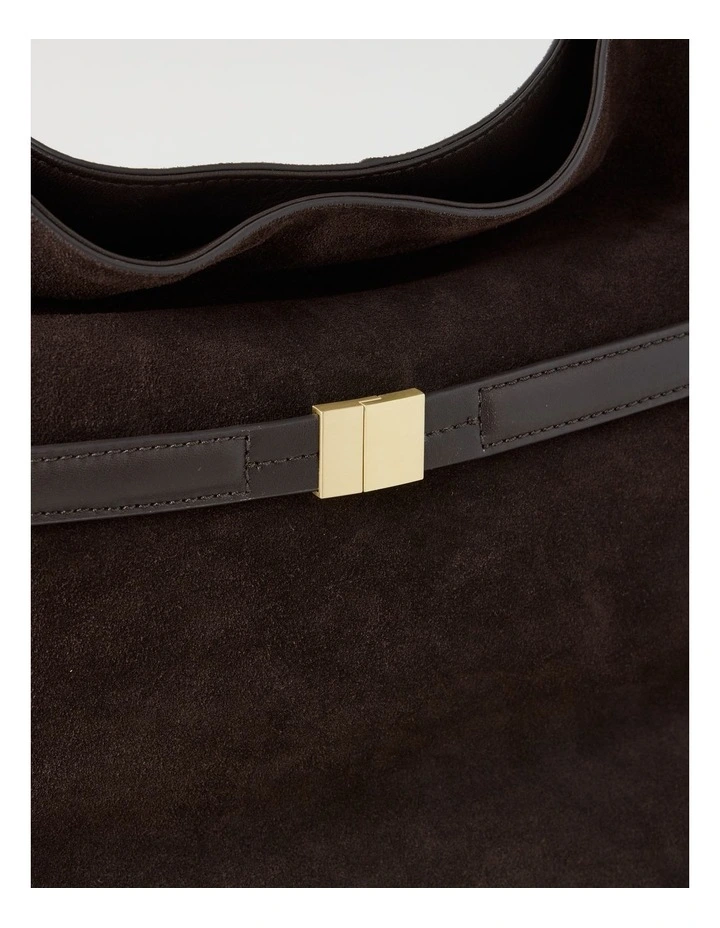 Bambi Shoulder Bag in Chocolate image 3