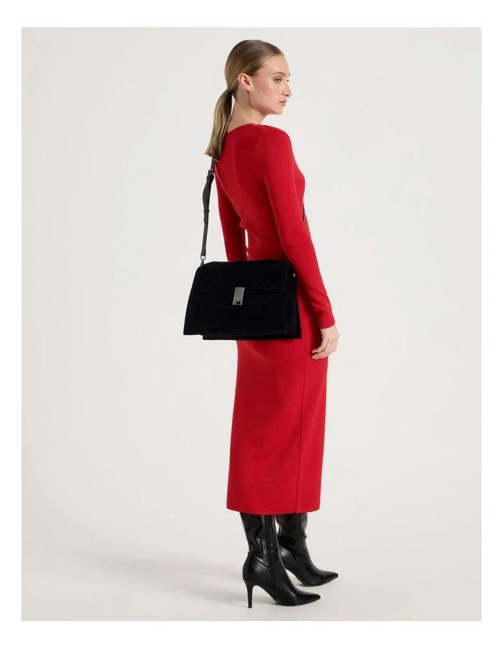 Bethany Clutch Bag in Black image 4