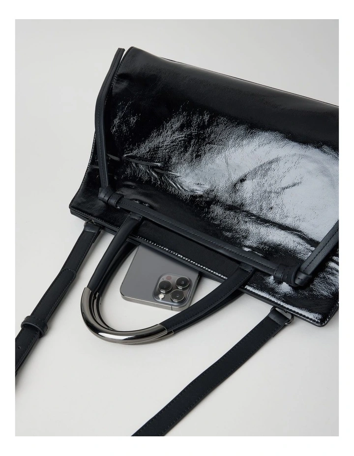 Bobby Tote Bag in Black image 6