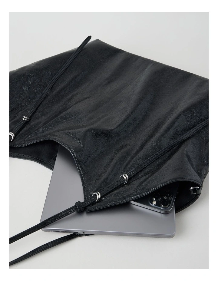 Benny Tote Bag in Black image 6
