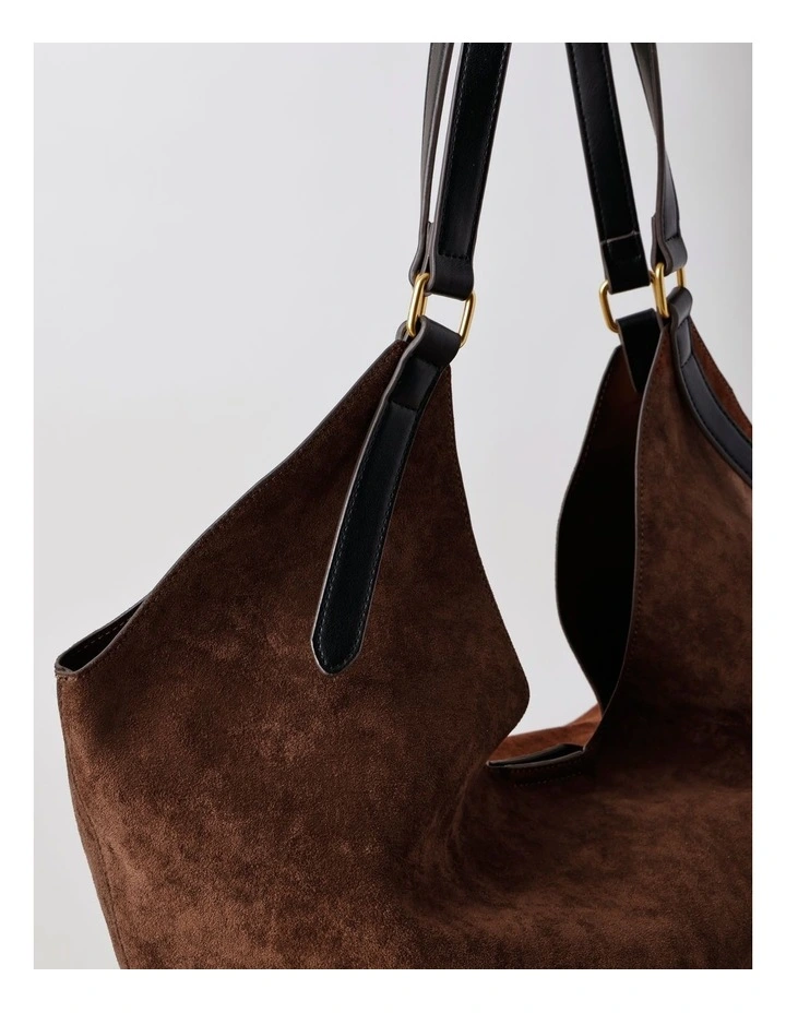 Abilene Tote Bag in Chocolate image 6