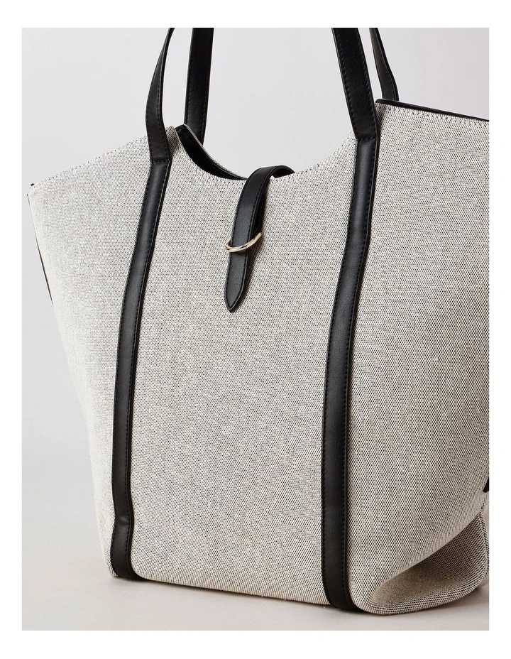 Columbus Tote Bag in Black image 2