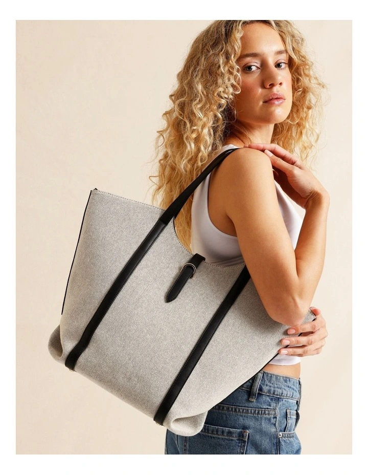 Columbus Tote Bag in Black image 4