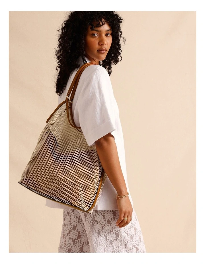 Hampton Tote Bag in Natural image 2