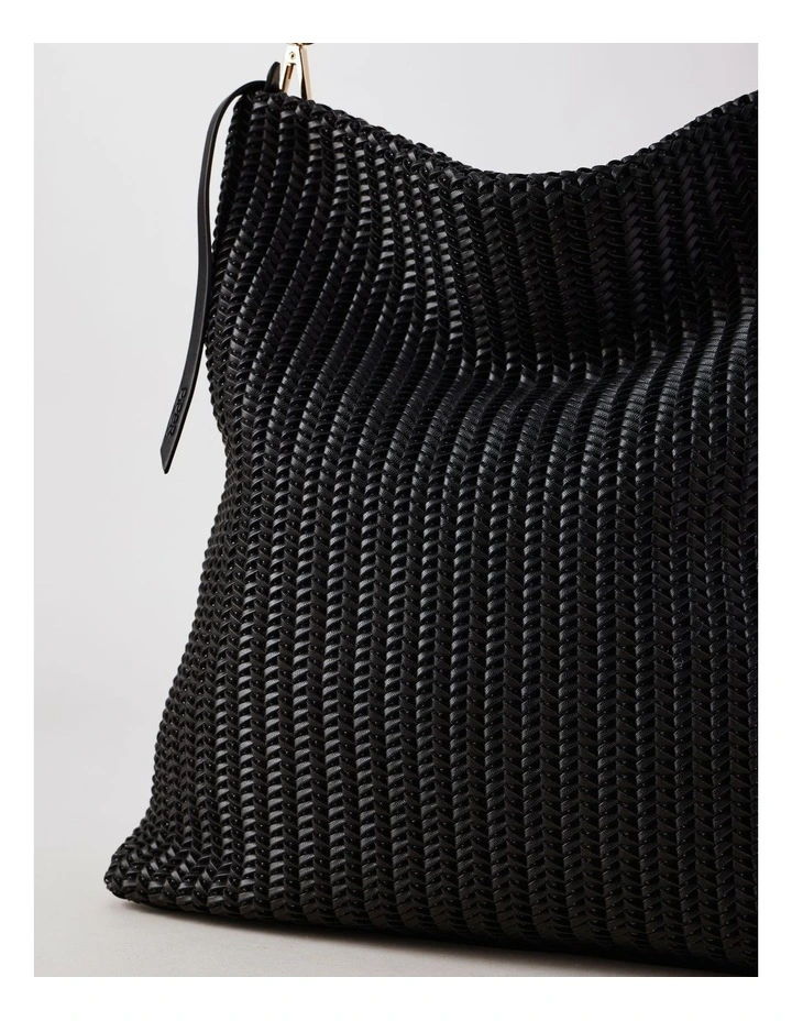 Cleveland Shoulder Bag in Black image 3