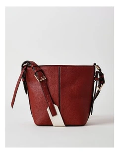 Plano Crossbody Bag in Raspberry