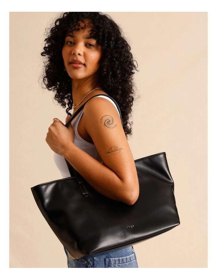 San Jose Tote Bag in Black image 2