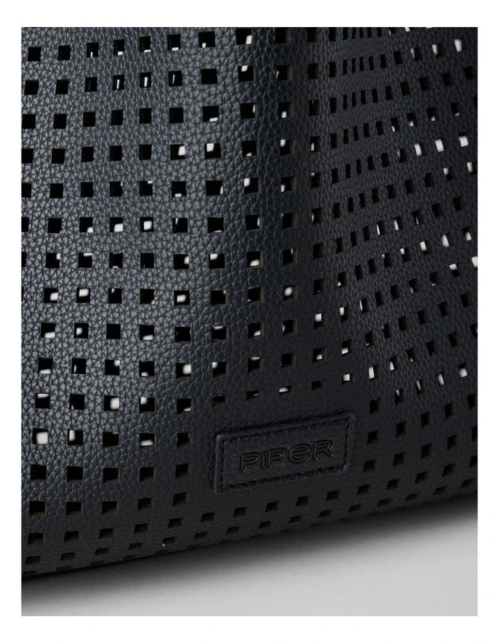 Scottsdale Shoulder Bag in Black image 4