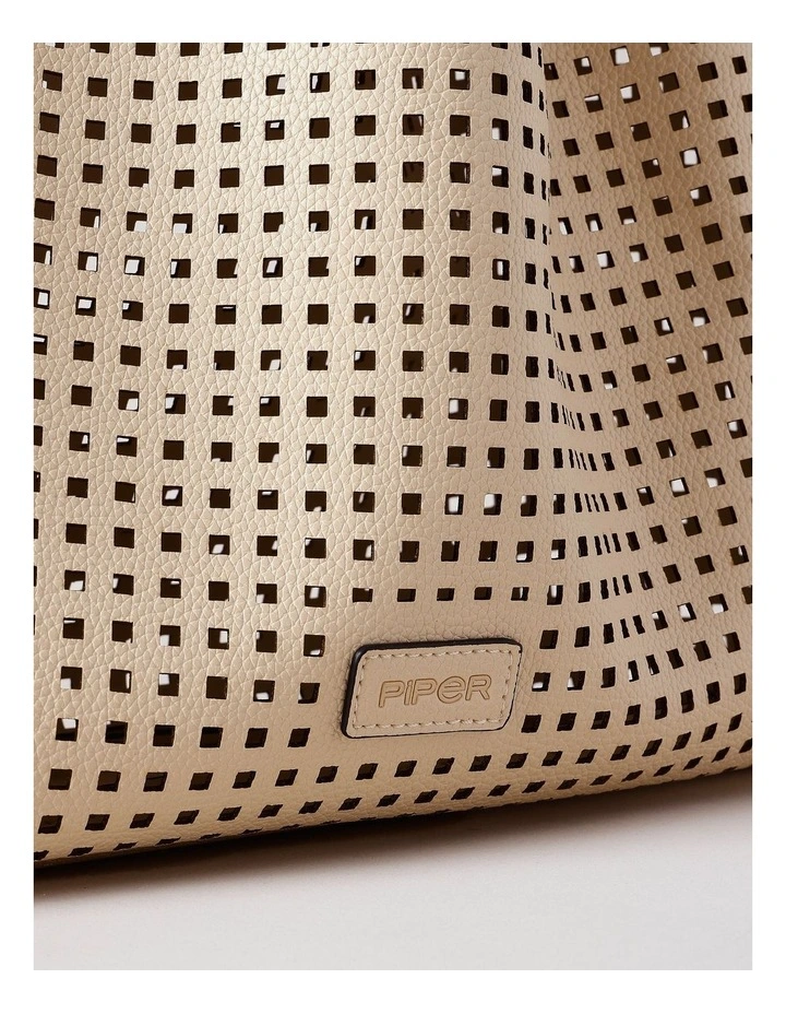 Scottsdale Shoulder Bag in White image 3