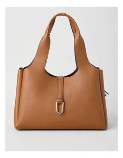Monaco Shoulder Bag in Tannin
