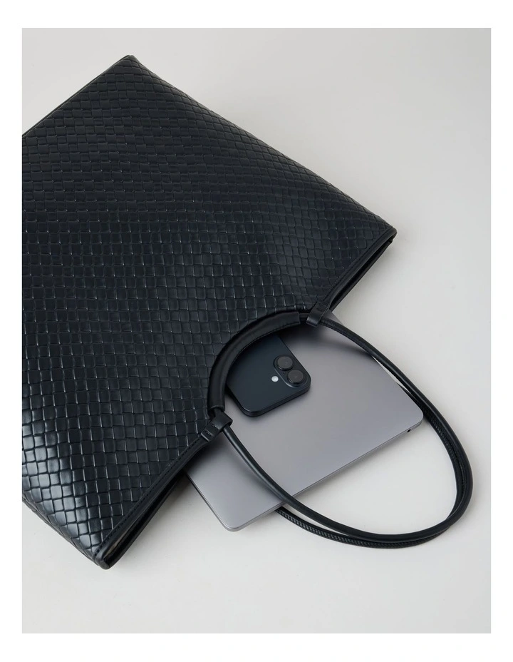 Carla Tote Bag in Black image 7