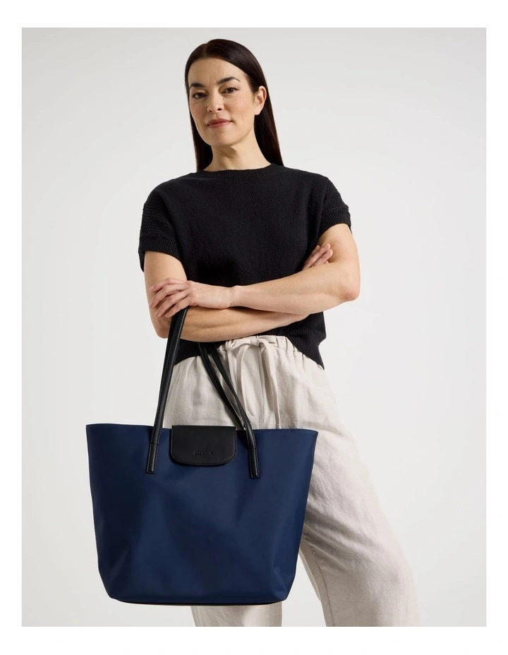 Mornington Tote Bag in Navy image 2