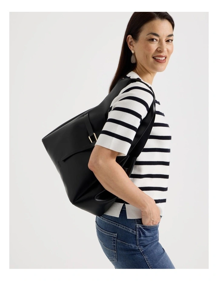 Hampton Shoulder Bag in Black image 2