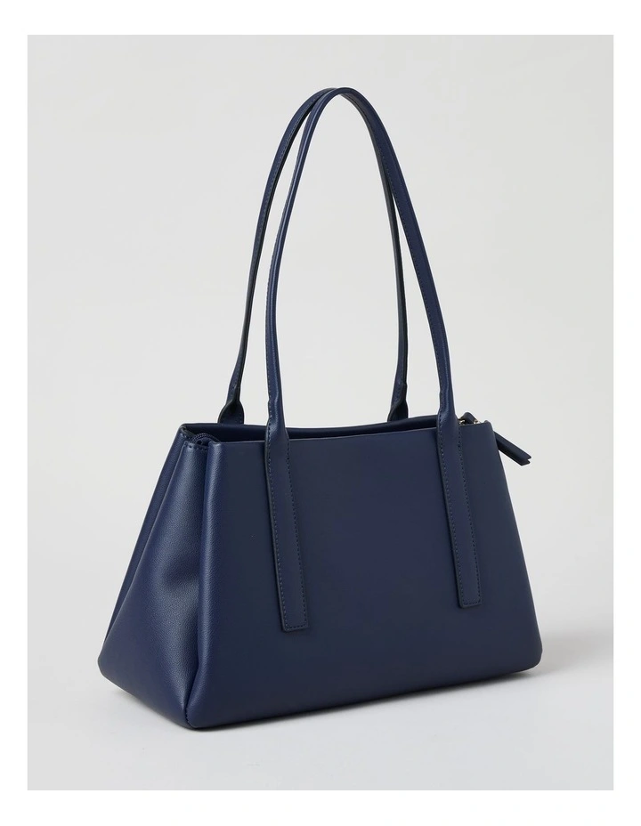 Linda Shoulder Bag in Navy image 5
