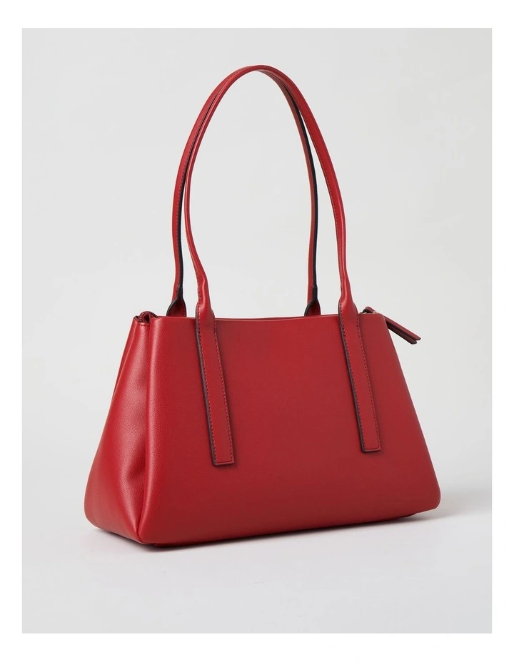 Linda Shoulder Bag in Red image 5