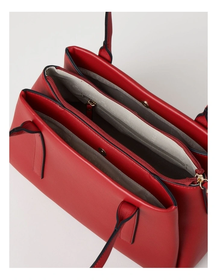 Linda Shoulder Bag in Red image 6