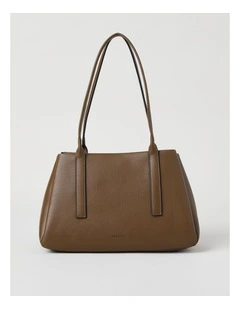 Linda Shoulder Bag in Tan