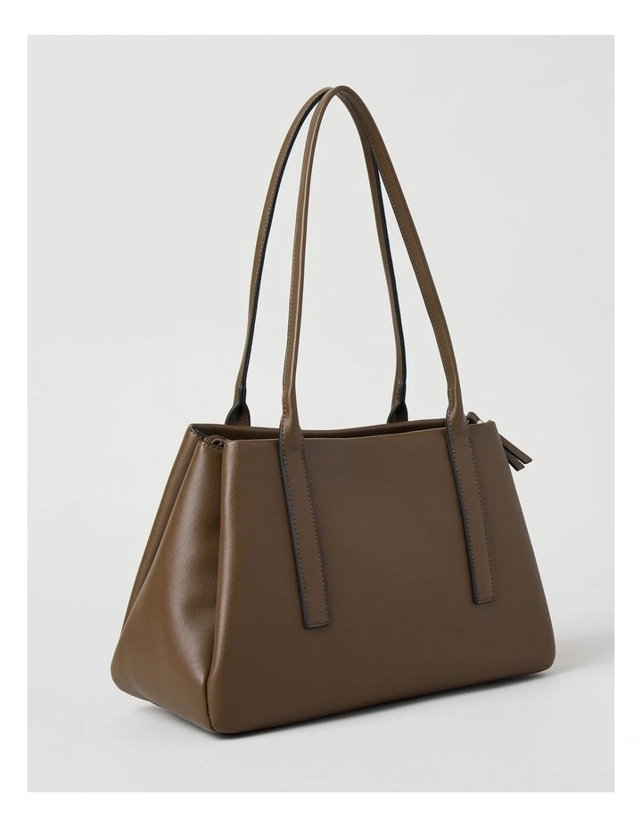 Linda Shoulder Bag in Tan image 3