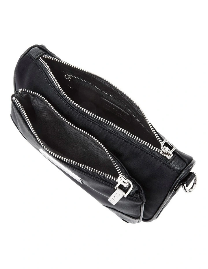 The Hunter Bag In Black/Silver image 4