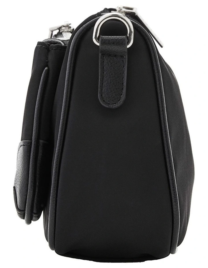 The Hunter Bag In Black/Silver image 5