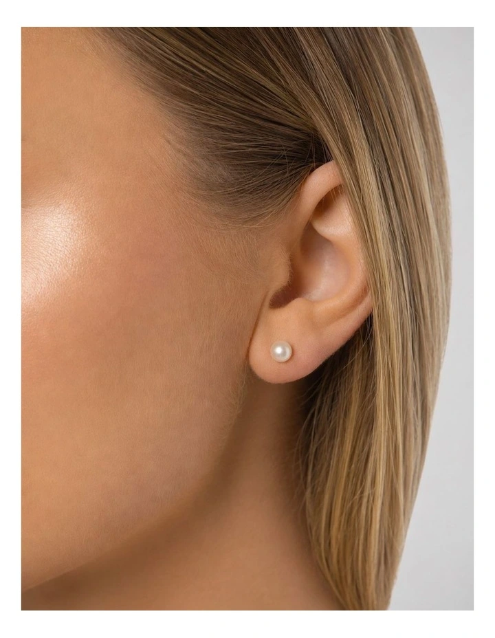 Classic Pearl Small Studs in White image 2