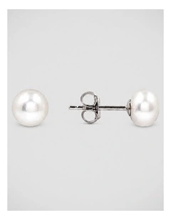 Classic Pearl Medium Studs in White