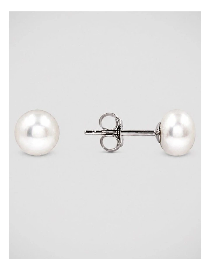 Classic Pearl Medium Studs in White image 1