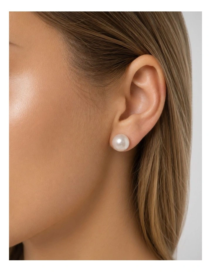 Classic Pearl Studs Large in White image 2